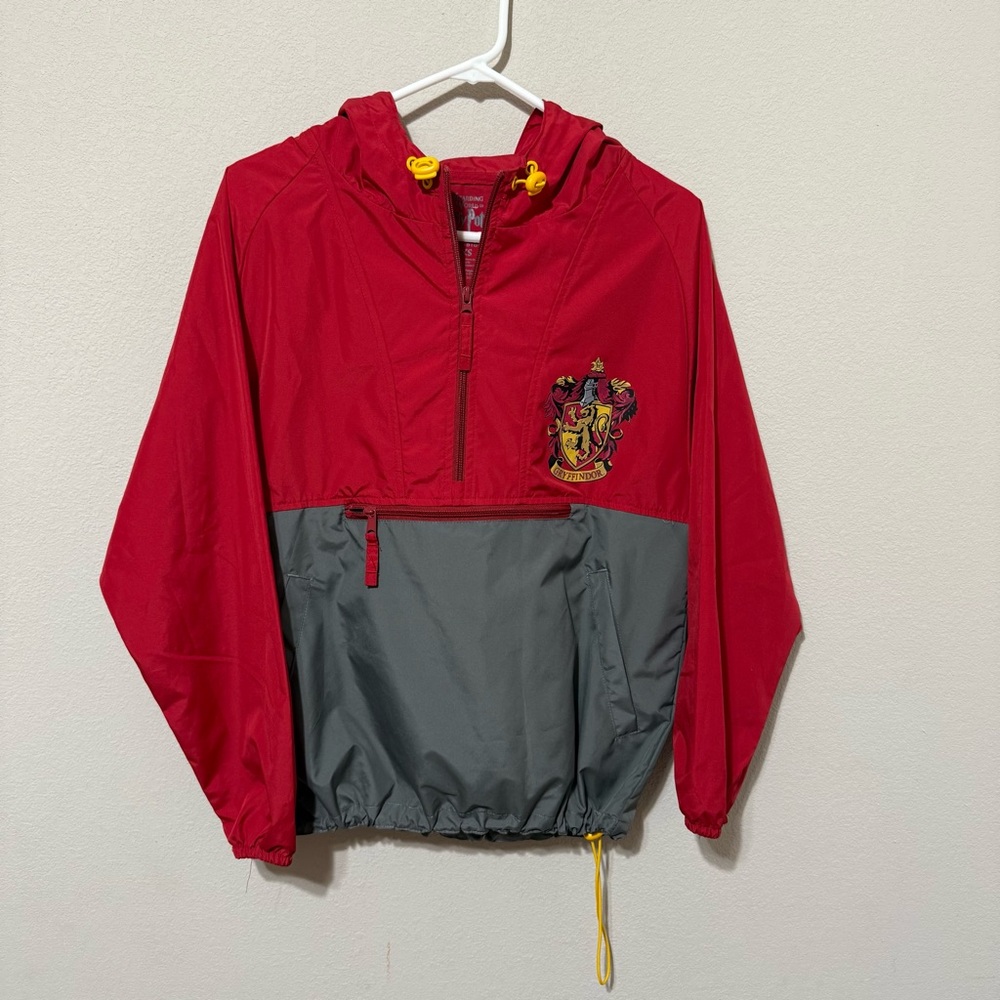 Harry Potter Gryffindor Windbreaker XS Red Grey Universal Studios Quarter Zip